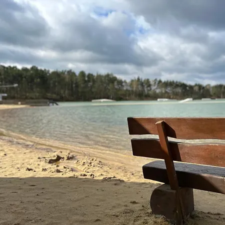 Nyaraló Modernes Privathaus Am See Mit Highspeed-internet *